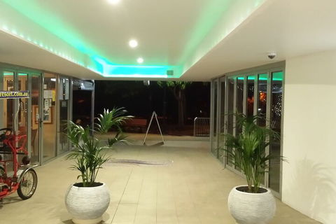 Scarborough Beach Resort - Accommodation Noosa 1