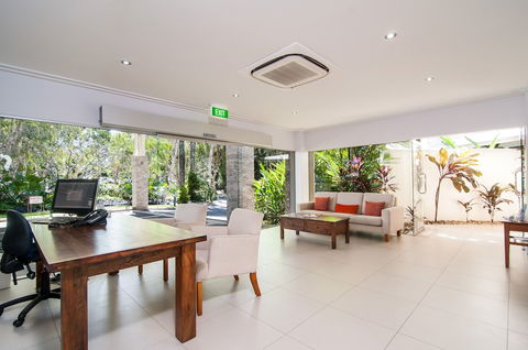 Mandalay Luxury Beachfront Apartments - Accommodation Noosa 3