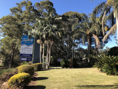 Fairway Motor Inn - Accommodation Noosa 2