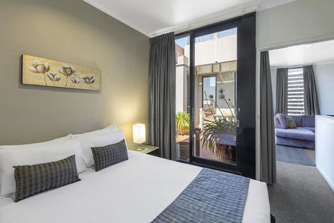 Riverside Apartments Melbourne - Accommodation Noosa 6