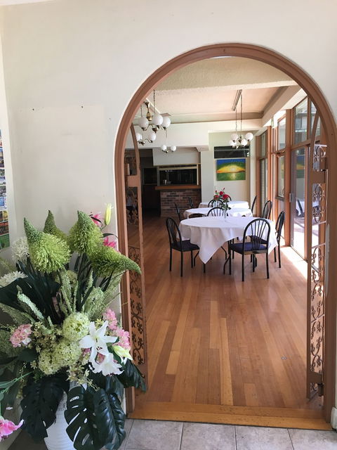 El Lago Waters Motel - Accommodation Noosa 0