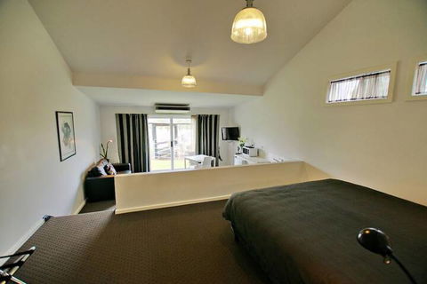 Starline Alpacas Farmstay Resort - Accommodation Noosa 7