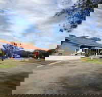 Emu Beach Chalets - Accommodation Noosa
