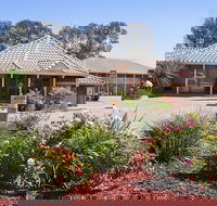 The Standpipe Golf Motor Inn - Accommodation Noosa
