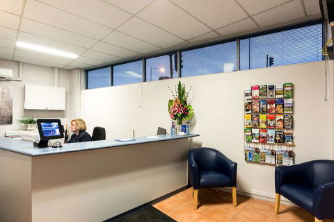 Fawkner Executive Suites & Serviced Apartments - Accommodation Noosa 2