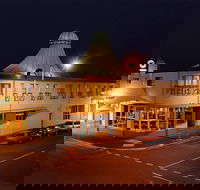 The Lighthouse Hotel - Accommodation Noosa