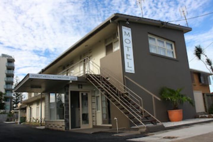 Bilinga QLD Accommodation Noosa