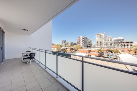 Adina Apartment Hotel Wollongong - Accommodation Noosa 5