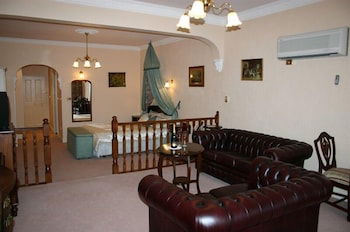 Victoria House Motor Inn - Accommodation Noosa 5