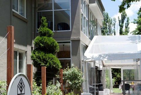 Forrest Hotel And Apartments - Accommodation Noosa 1