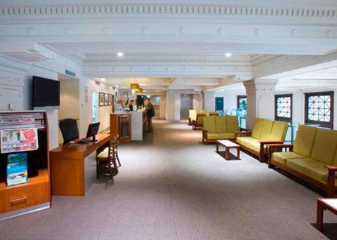 Batmanâ€™s Hill On Collins - Accommodation Noosa 5