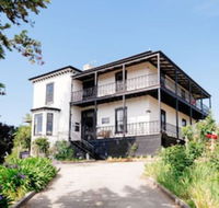 The Dragonfly Inn - Accommodation Noosa