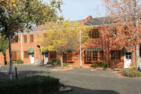 Bay Hotel Apartments - Accommodation Noosa 0