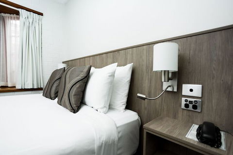 Bay Hotel Apartments - Accommodation Noosa 4