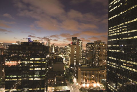 Oaks Melbourne On Lonsdale Suites - Accommodation Noosa 0