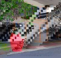 Bay Village Tropical Retreat  Apartments