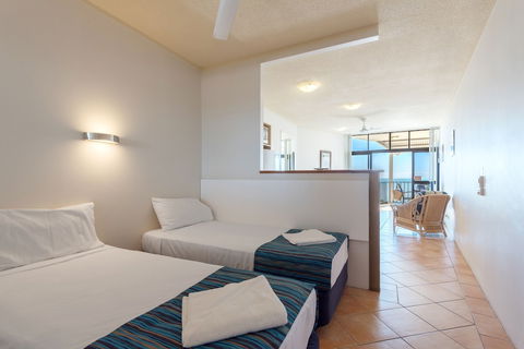 Amaroo At Trinity - Accommodation Noosa 6