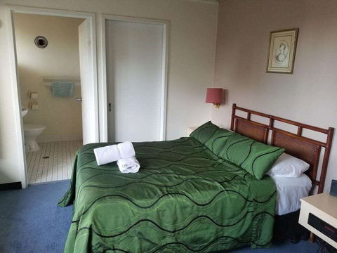 Raceways Motel - Accommodation Noosa 5