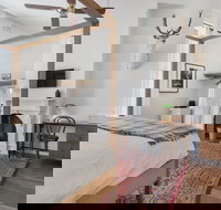 The Local Hotel - Accommodation Noosa