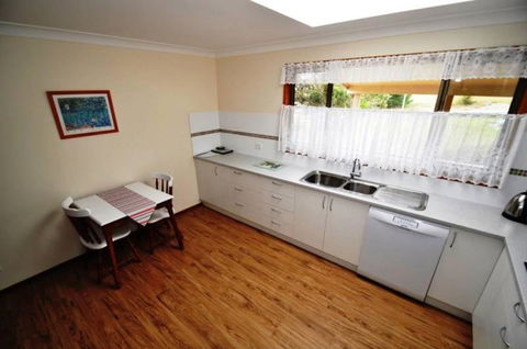 16 Haddrill Parade - Accommodation Noosa 1