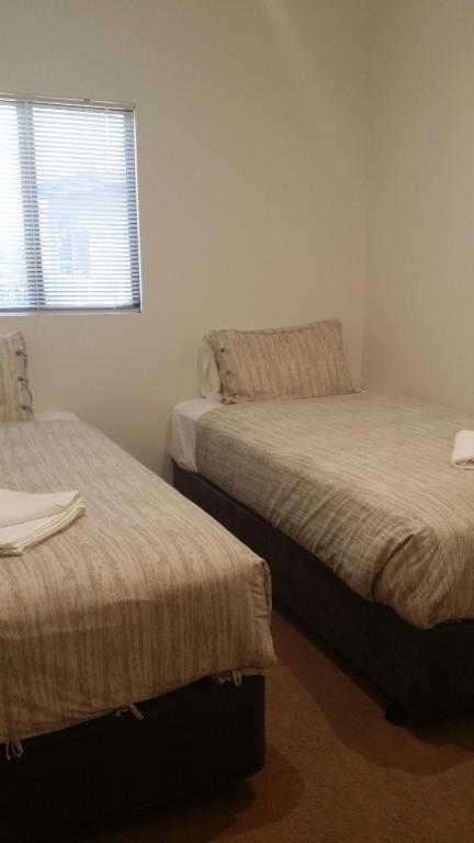 Lilacs Waterfront Villas & Cottages - Accommodation Noosa 4