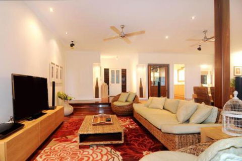 Seaview - Accommodation Noosa 5