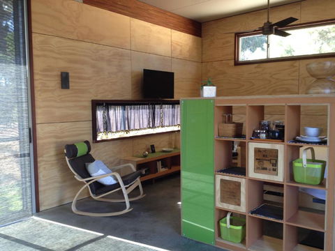 Bed + Bauhaus - Accommodation Noosa 1