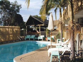 Abel Tasman Waterfront Motel - Accommodation Noosa 2