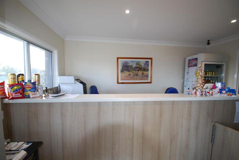 Starline Motor Inn - Accommodation Noosa 6