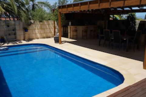 Ocean Reef Homestay - Accommodation Noosa 0