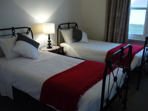 Little Sunnyside Accommodation - Accommodation Noosa 6