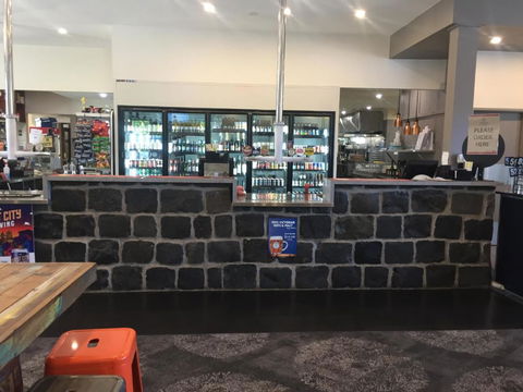 Alpine Hotel Bright - Accommodation Noosa 6