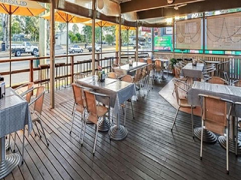 Fernvale Hotel Motel - Accommodation Noosa 4