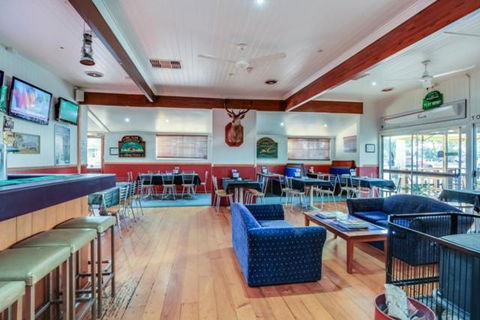 Fernvale Hotel Motel - Accommodation Noosa 1