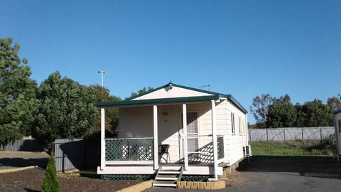 Junee Motor Inn - Accommodation Noosa 1