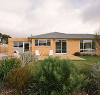 Waterfront Holiday Home Esplanade 54 - Accommodation Noosa