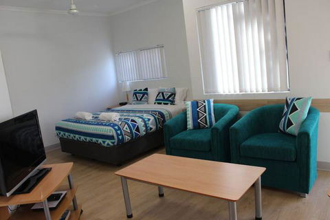 Mandurah Ocean Marina Chalets - Accommodation Noosa 3