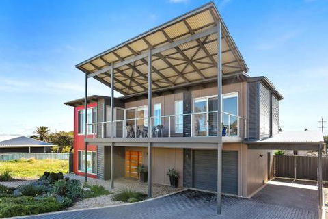 RiverSea Goolwa Beachhouse WiFi Pet Friendly - Accommodation Noosa 4