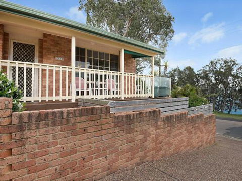 Toukley Lake House - Accommodation Noosa 5