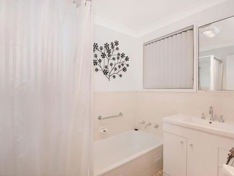 Toukley Lake House - Accommodation Noosa 6