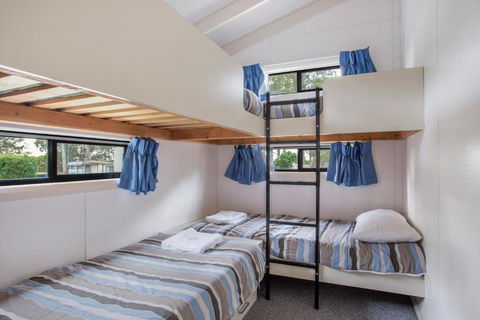 Mollymook Caravan Park - Accommodation Noosa 2
