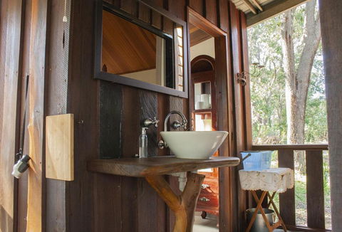 Barrabup Sanctuary BirdHide - Accommodation Noosa 3