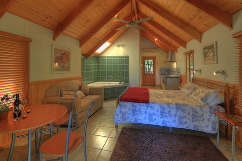 Colac Colac Caravan Park - Accommodation Noosa 1