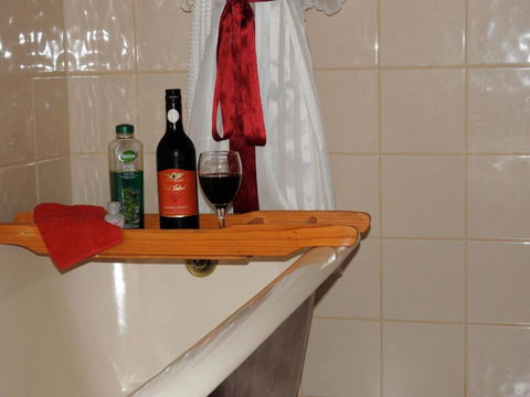 Twilight Grove Farm - Accommodation Noosa 6