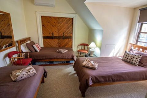 Gold Mine Guesthouse - Accommodation Noosa 7
