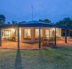 Yallingup Pet Friendly Bush Retreat - Accommodation Noosa