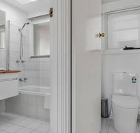 Long Beach House Apartments Sandy Bay - Accommodation Noosa