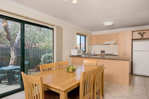 Park Avenue - Forest Hill - Accommodation Noosa 0