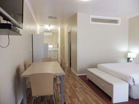 Nagambie Caravan Park & Motel - Accommodation Noosa 0