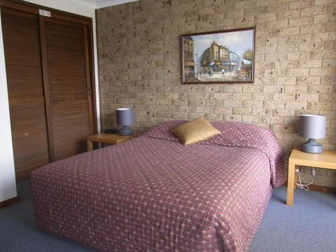 A Furnished Townhouse In Goulburn - Accommodation Noosa 6
